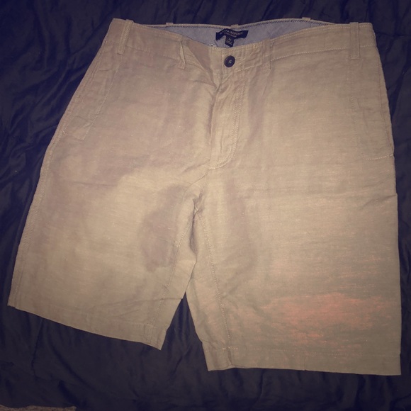 Banana Republic Aiden Shorts - Picture 3 of 3